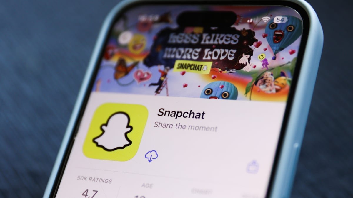 Snapchat introduces location alerts for parents and their teens