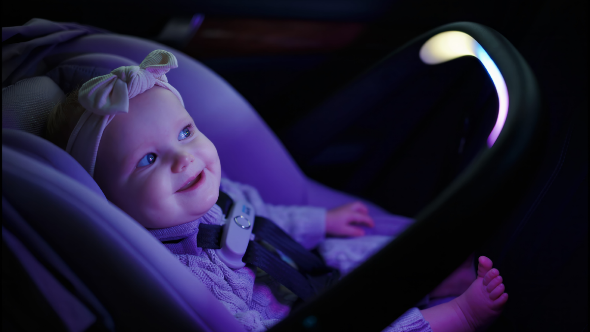 CES 2025: Evenflo's SensorySoothe smart car seat is a one-baby rave